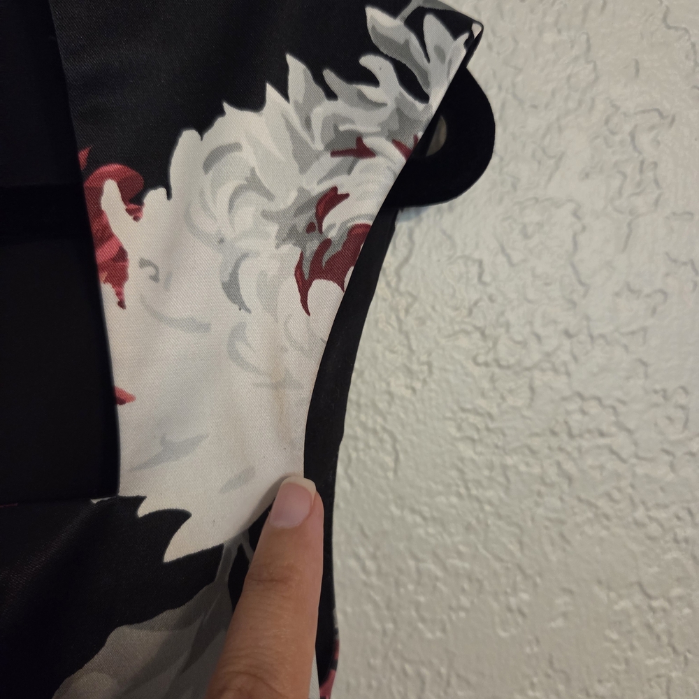 White HouseElegant Black Floral Dress - Picture 6 of 14
